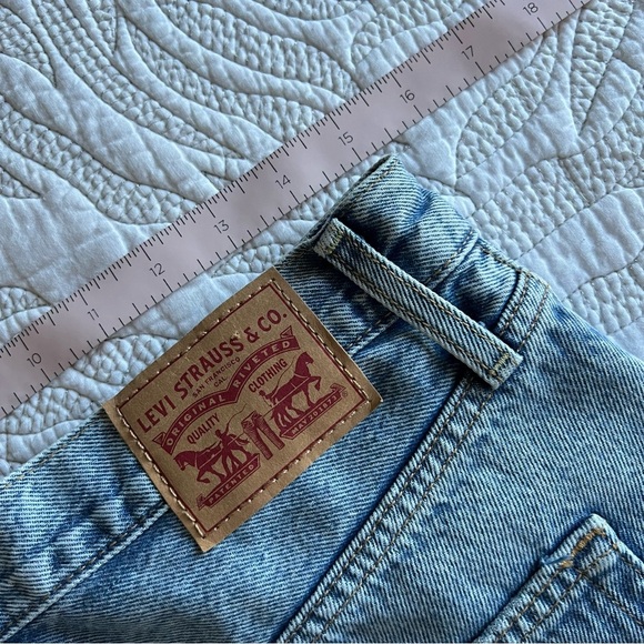 Levi's - Ribcage Straight Ankle Jeans - Light Indigo Destructed - Blue - Picture 9 of 10